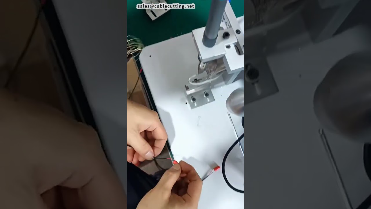 Benzersiz Klips Tasarımı ile Otomatik Lehimleme Makinesi