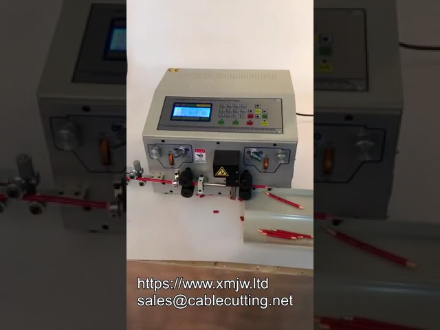WPM 04 Otomatik Bakır 25mm² Kare Kablo Soyma ve Kesme Makinası