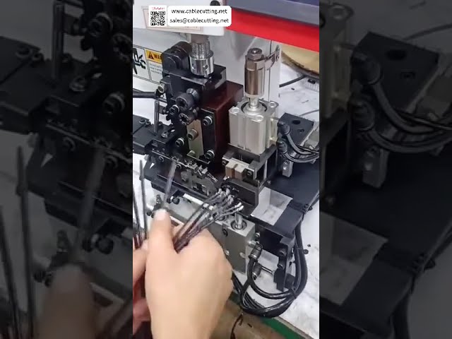 2468 Paralel Kablo Sıyırma ve Kıvırma Makinesi | Yüksek Verimli Kablo Demeti İşleme Aracı