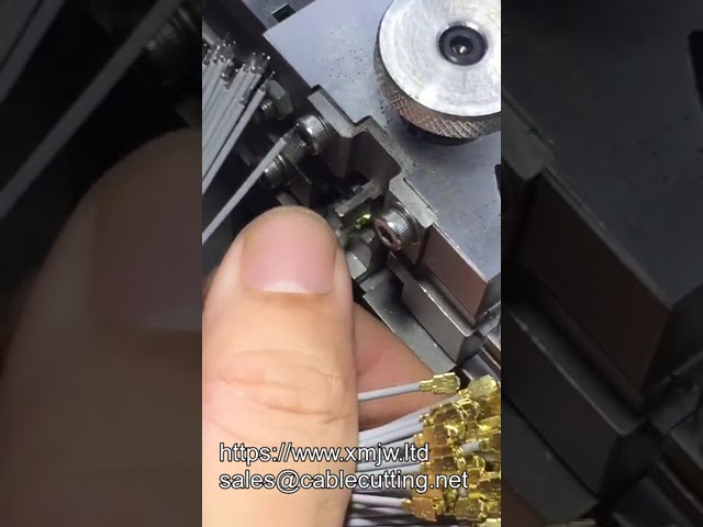 Yüksek Performanslı Terminal Presleme ve Konektör Kıvırma Makinesi – IPEX OEM